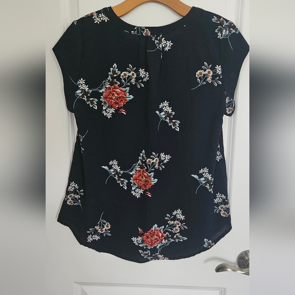 Delicate Sheer Navy Floral Tunic style Shirt - Picture 3 of 6